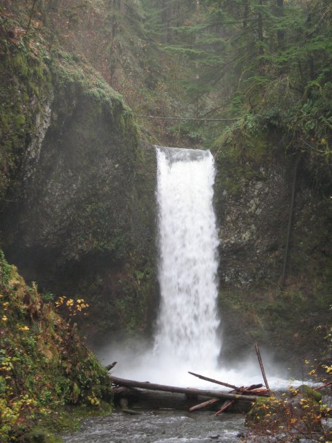 11.11.06 Waukeena Multnomah Falls 043 